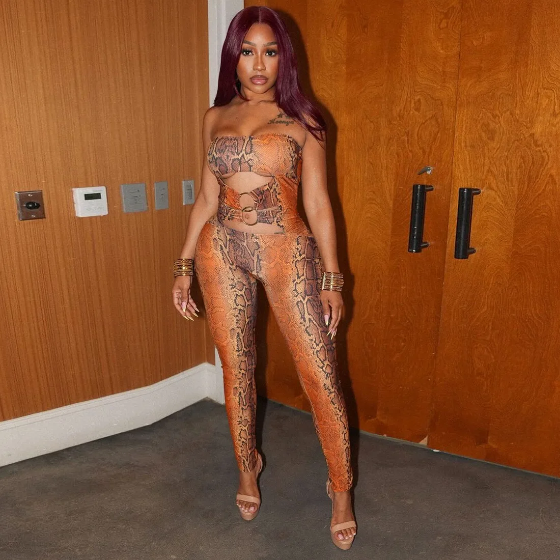 بدلة قفز مثيرة بدون حمالات مطبوعة على شكل ثعبان للنساء Y2K 2025 حلقة معدنية مجوفة صيفية قابلة للتمدد ملابس منتصف الليل للنشاط محب #2