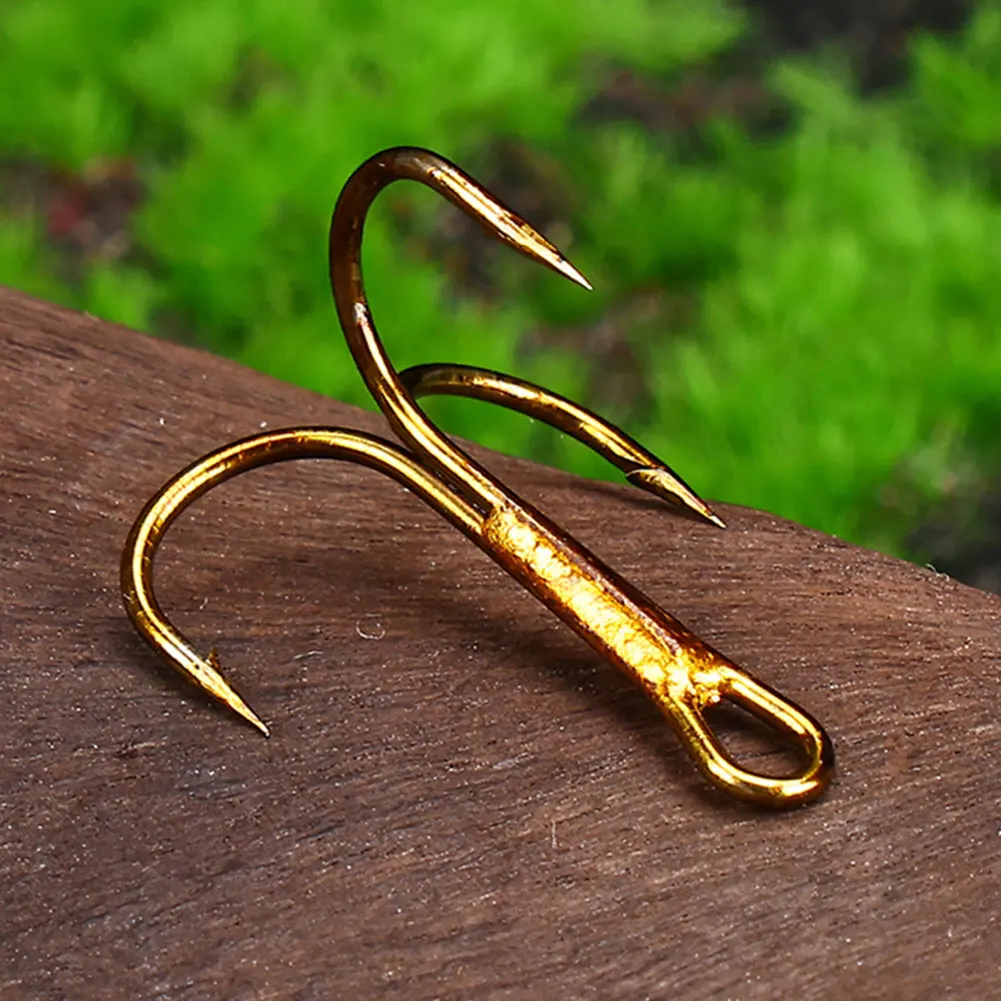 

80 шт. рыболовный тройной крючок портативный тройной колючий стальной рыболовный крючок острый тройной крючок с колючками для морской пресноводной рыбалки