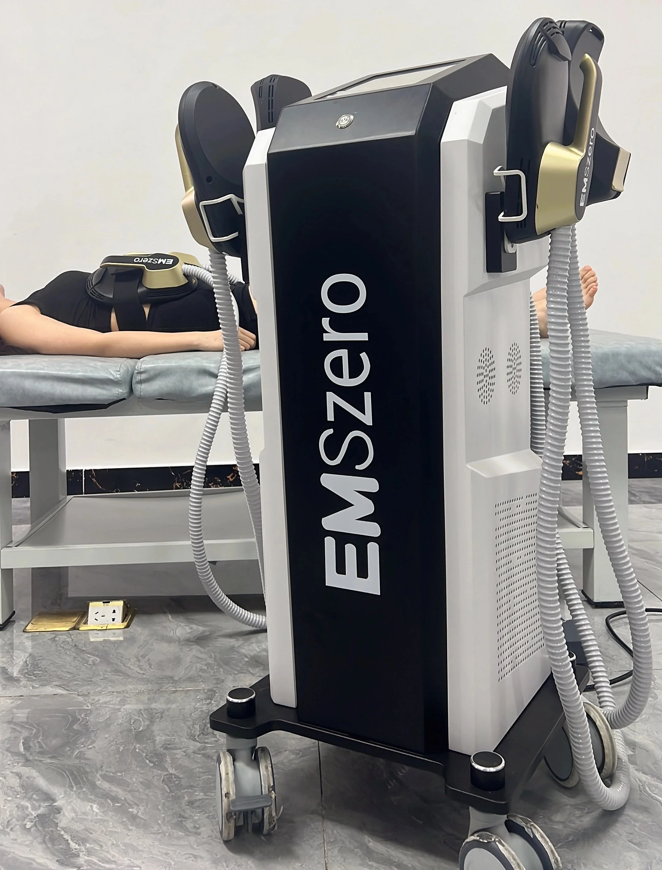 NUOVA EMSzero Power 6500W 14 Tesla NEO Hi-emt EMS Macchina per scolpire il corpo con 4 maniglie e cuscinetto per stimolazione pelvica EMSzero opzionale