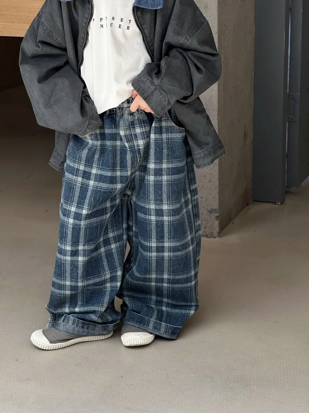 

2025 Kids Cotton Plaid Jeans 2-8Y Children Girl Boy Clothes Loose Fit Checkered Denim Pants Casual Baggy Jeans For Kids Trousers