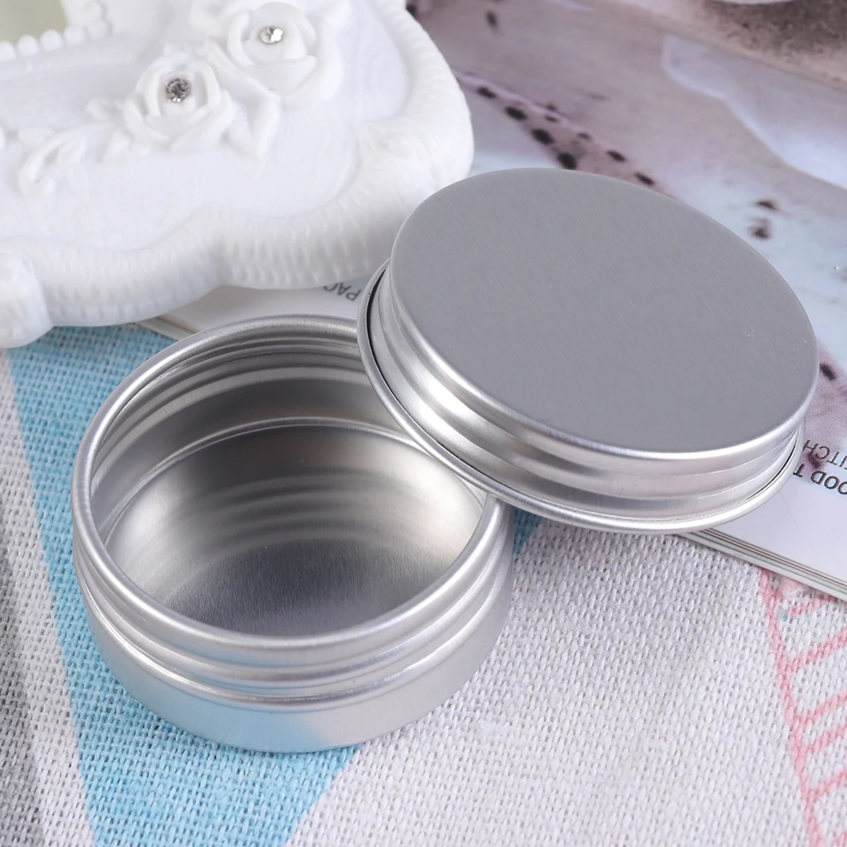 

15ml Round Aluminum Boxes Lightweight Travel Jars for Creams Lip Balms Cosmetics Storage Sample Containers Mini Empty Vials