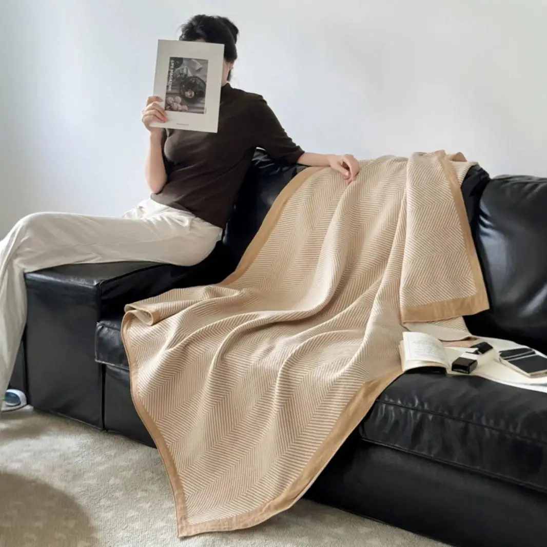 

Nordic Grey Herringbone Knit Blanket - Reversible Geometric Throw for Sofa & Office Nap, Lightweight Travel Blanket with Stylish