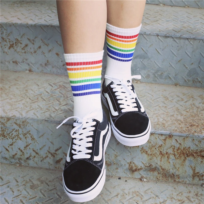 Harajuku Cool Skateborad Art Rainbow Stripes Socks Fashion Soft Cotton Hipster Colored Sokken Dropship