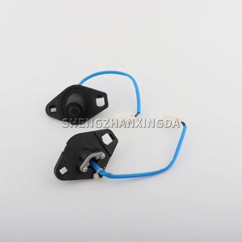 Suitable for Mazda Cx7 Cx-7 2007-2012 Trunk Switch Please Lift the Door Release Switch Tailgate Switch Button Eg23-67-6S0