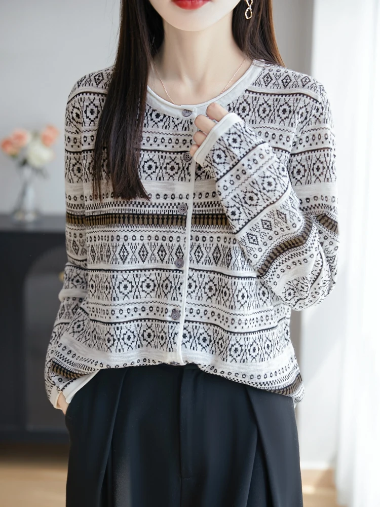 

Summer 2025 Women's Long Sve Knitted Sun Protection irt Loose Open Cardigan Lightweight round Ne T-irt Casual Versatile