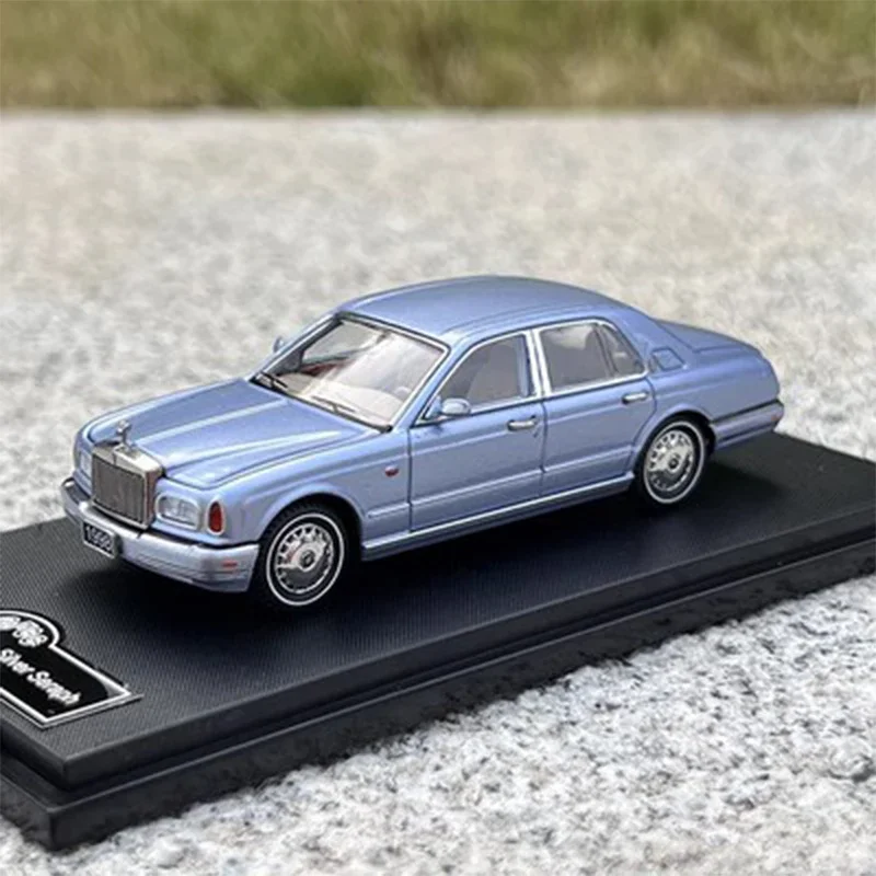 GFCC schaal 1:64 veelkleurig Seraph Sedan klassiek model gegoten metalen auto verzamelobjecten met displaybasis