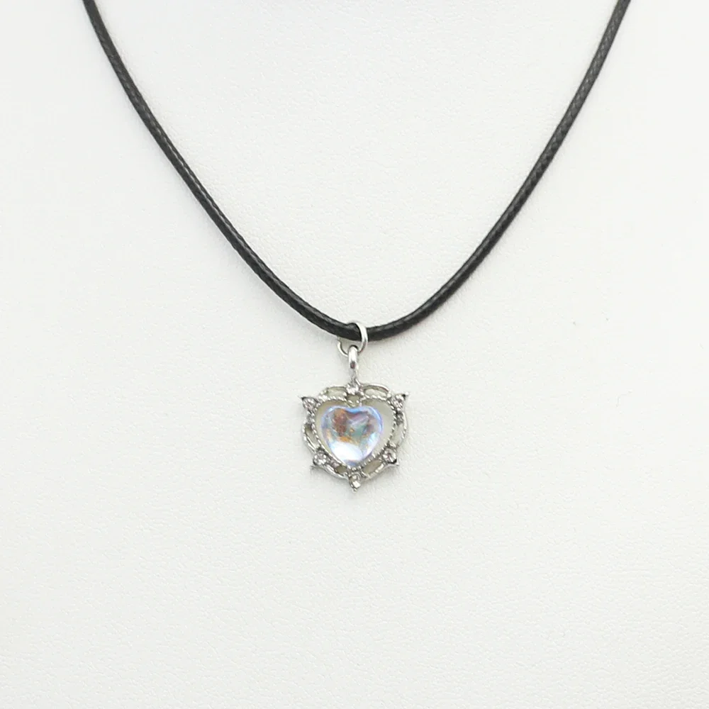 Hollow Gradient Heart Pendant Chain Necklace for Women Korean Popular Goth Black Wax Line Illusory Color Charm Clavicle Jewelry