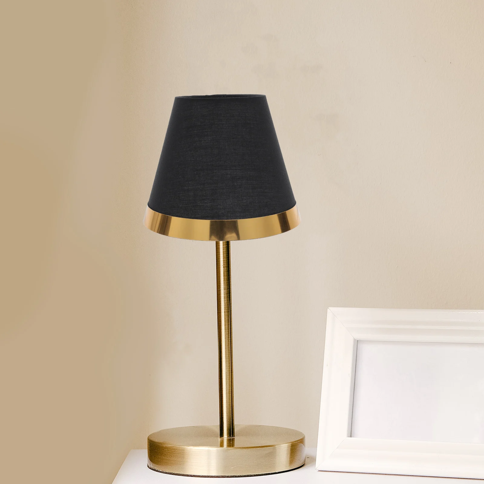 

Elegant Fabric Lampshade Black Iron Cloth Ceiling Light Cover for Hanging Wall Lamp Modern Style Lighting Decorative Accessory