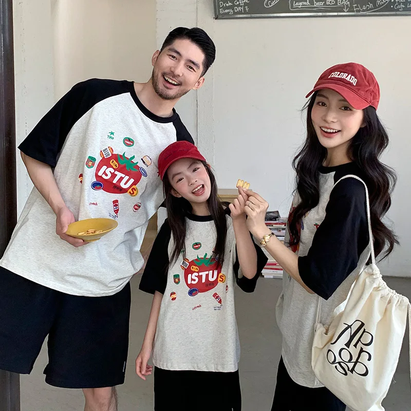 2026 New Summer Family Matching T-shirts Cartoon Print Cotton Raglan Short Sleeve Mommy And Me Family Of 3 Casual Fashion Tops