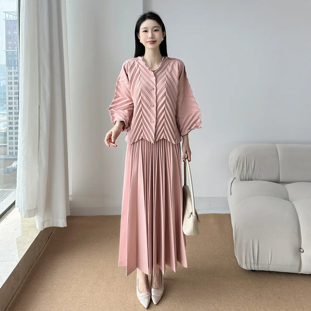 

Fashion Pleated Women Set Solid Color Cardigan Long Sleeved Jacket High Waist Folding Plus Size Half Skirt 2026 Spring New Item