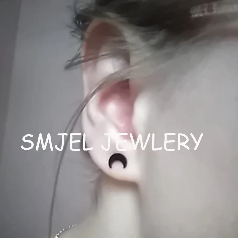 Women's Stainless Steel Mini Stud Earrings, Geometric Design
