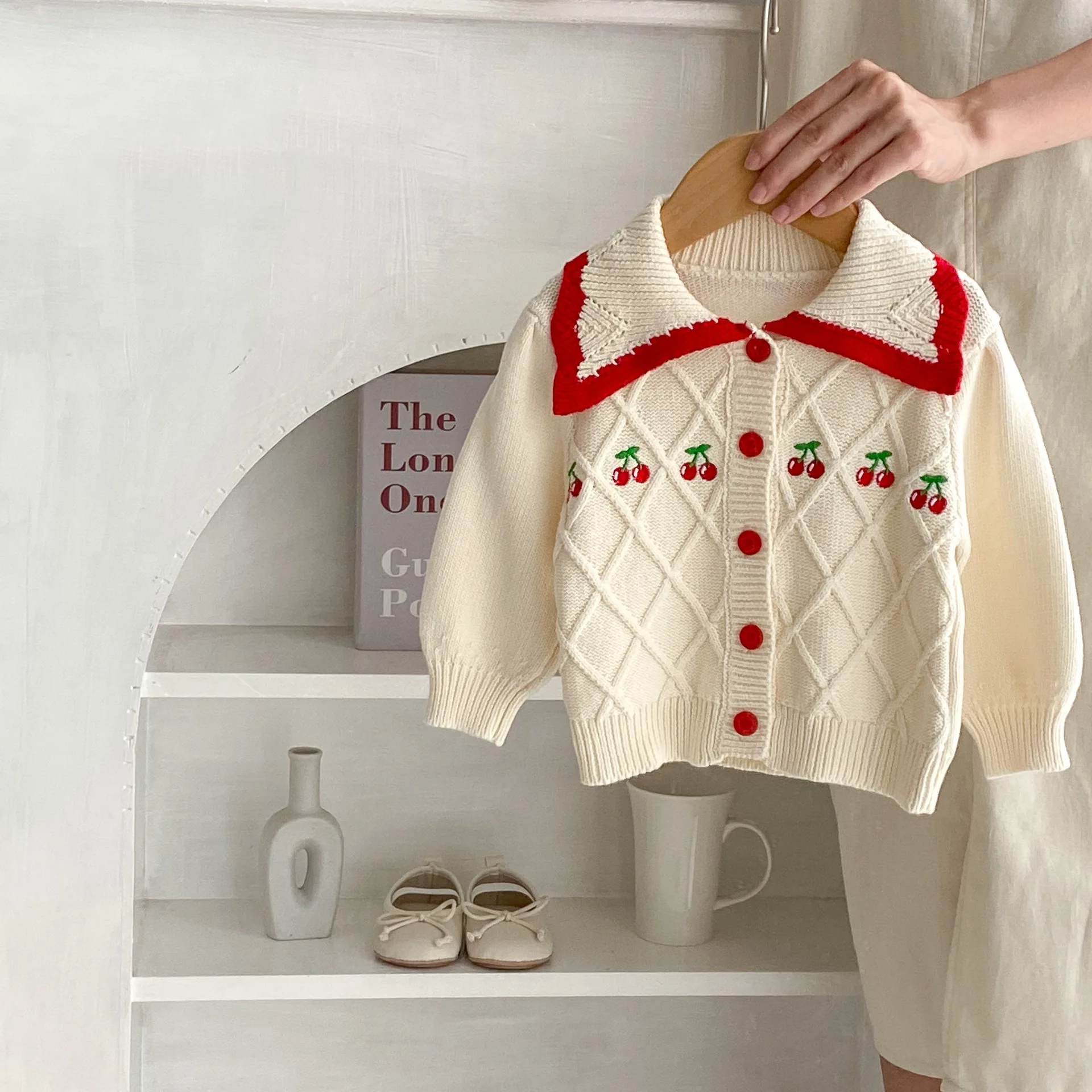 Spring and Autumn Versatile Girls, Babies, and Children's Polo Collar Cherry Embroidered Knitted Newborn Cardigan Coat