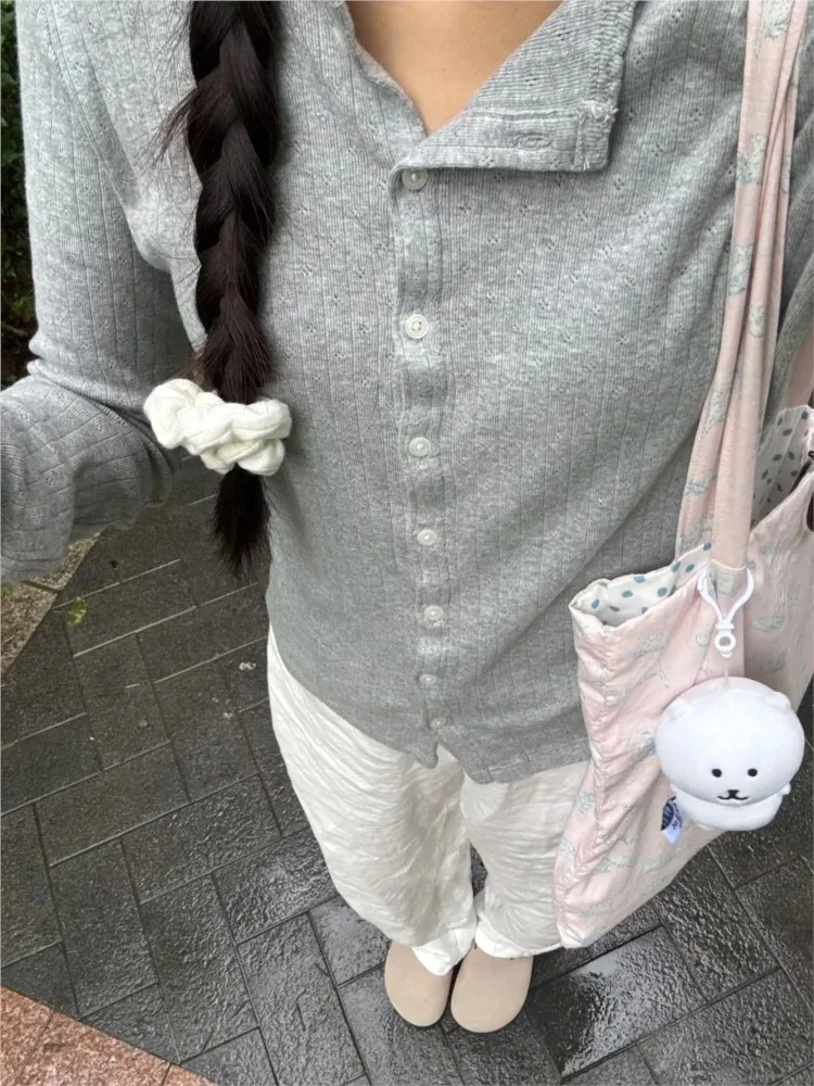 

Милая серая тонкая футболка с длинными рукавами и ушками, женские однобортные хлопковые футболки в консервативном стиле с круглым вырезом, винтажные простые шикарные топы