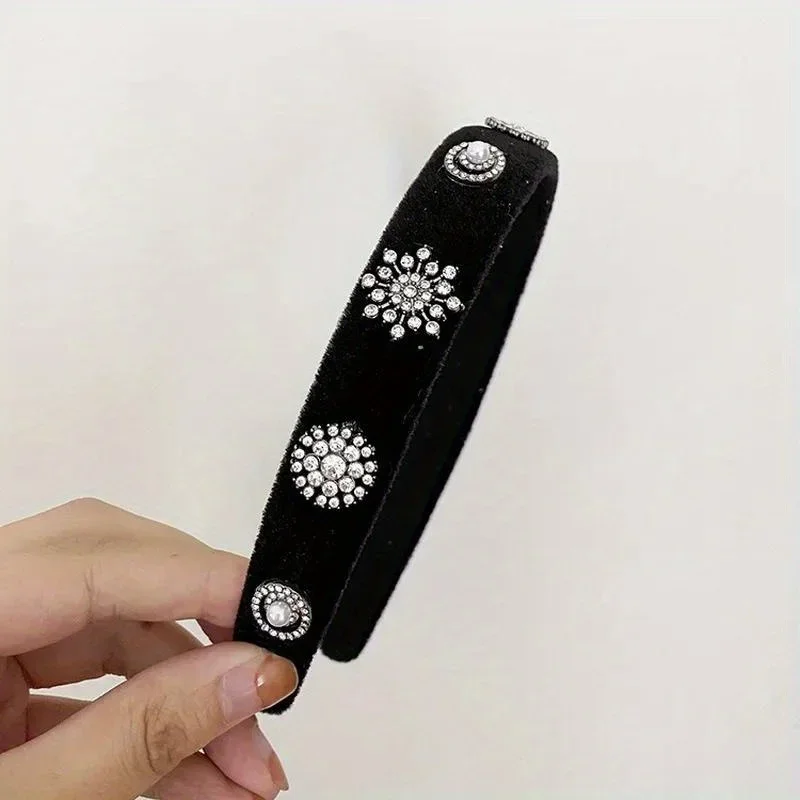 Vintage Velvet Pearl Star Snowflake Rhinestone Headbands for Women Female Black Hairbands Makeup Hair Hoops Hair Accessories