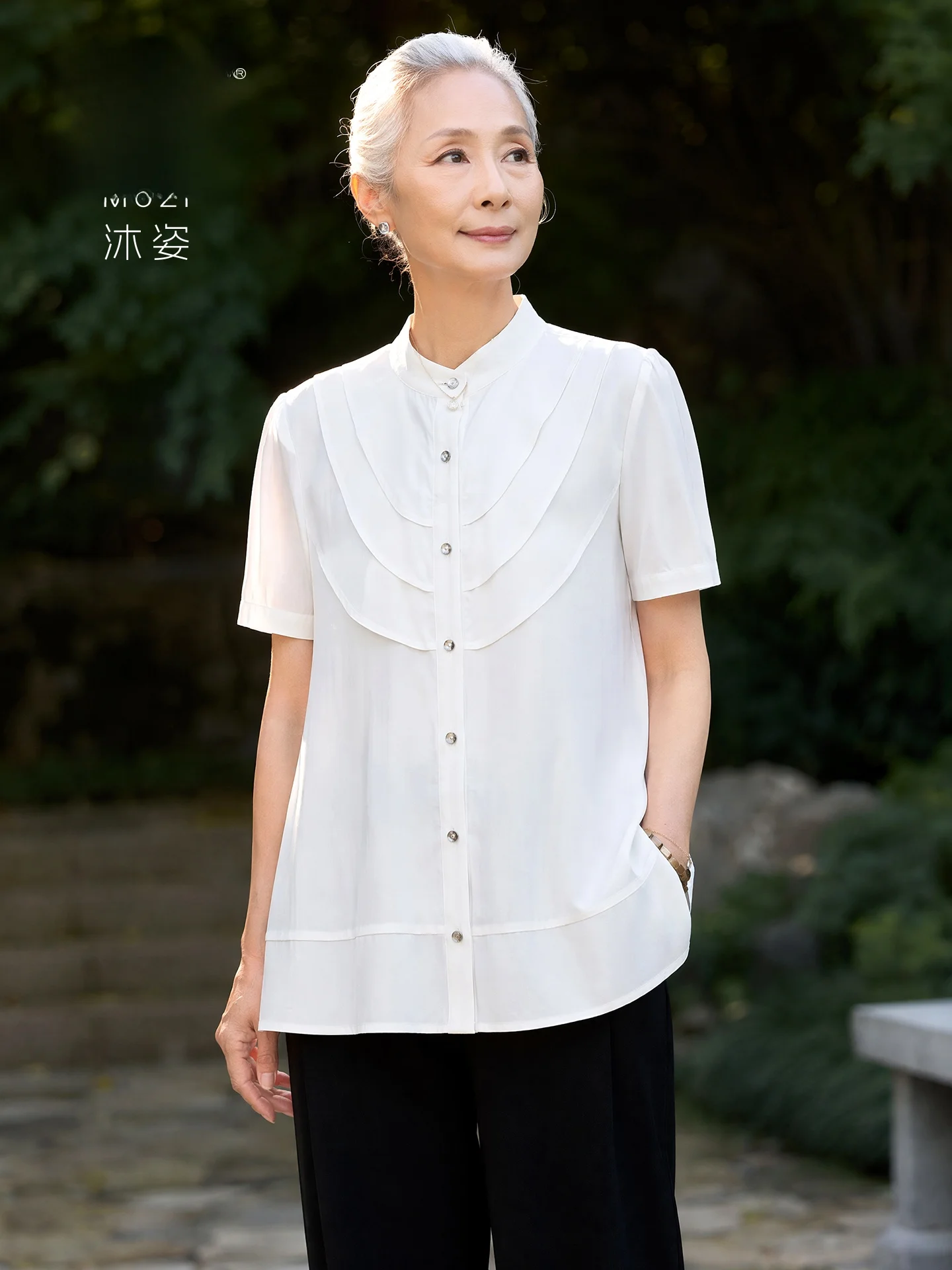 

Muzhi Mom Summer Short Sleeve T-Shirt Thin Style Middle-Aged Women's Elegant White Shirt Casual Loose Fit Polyester Fiber