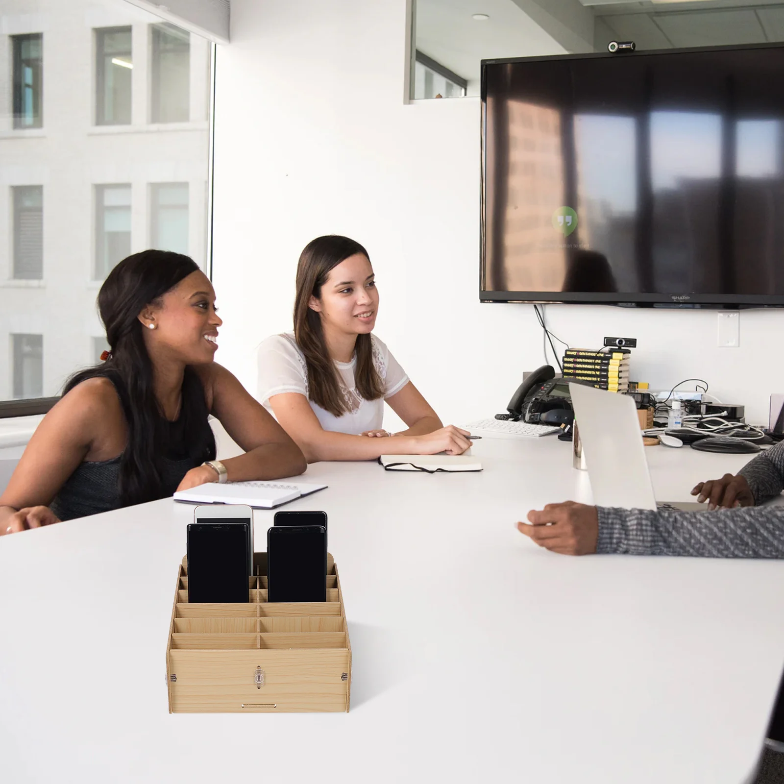 

1 set 1 Set Large Wall-Mounted Wooden Storage Box Multi-Grid Organizer For Office Desk Home Cell Phone Rack Display Holder