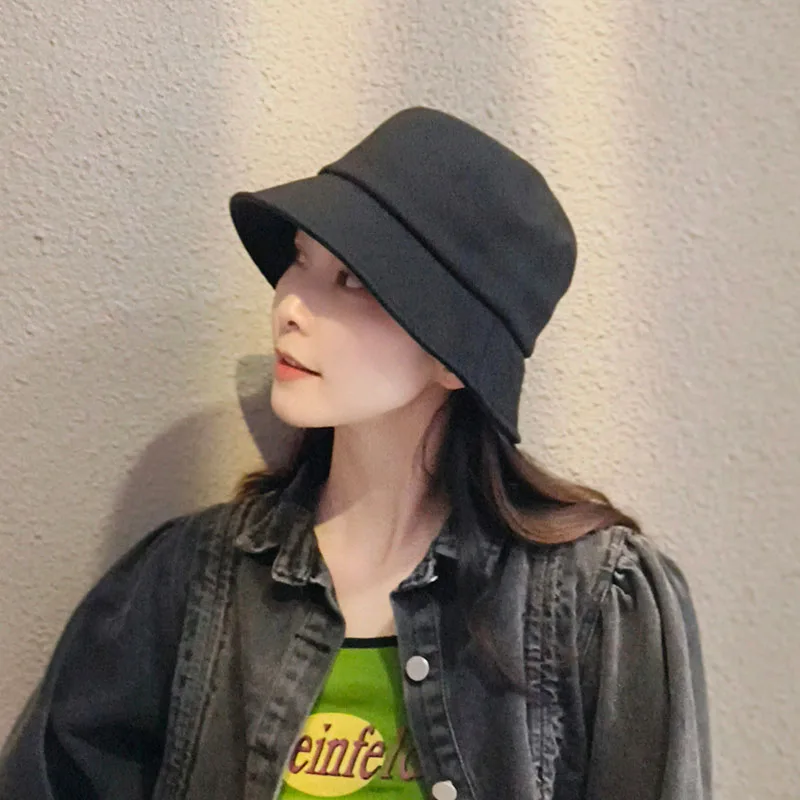 高品質の小さなつばのフィアーマンハット女性の秋冬ファッションセンセーション新しいキャラメルカラーの帽子顔痩せ効果あり適切なf