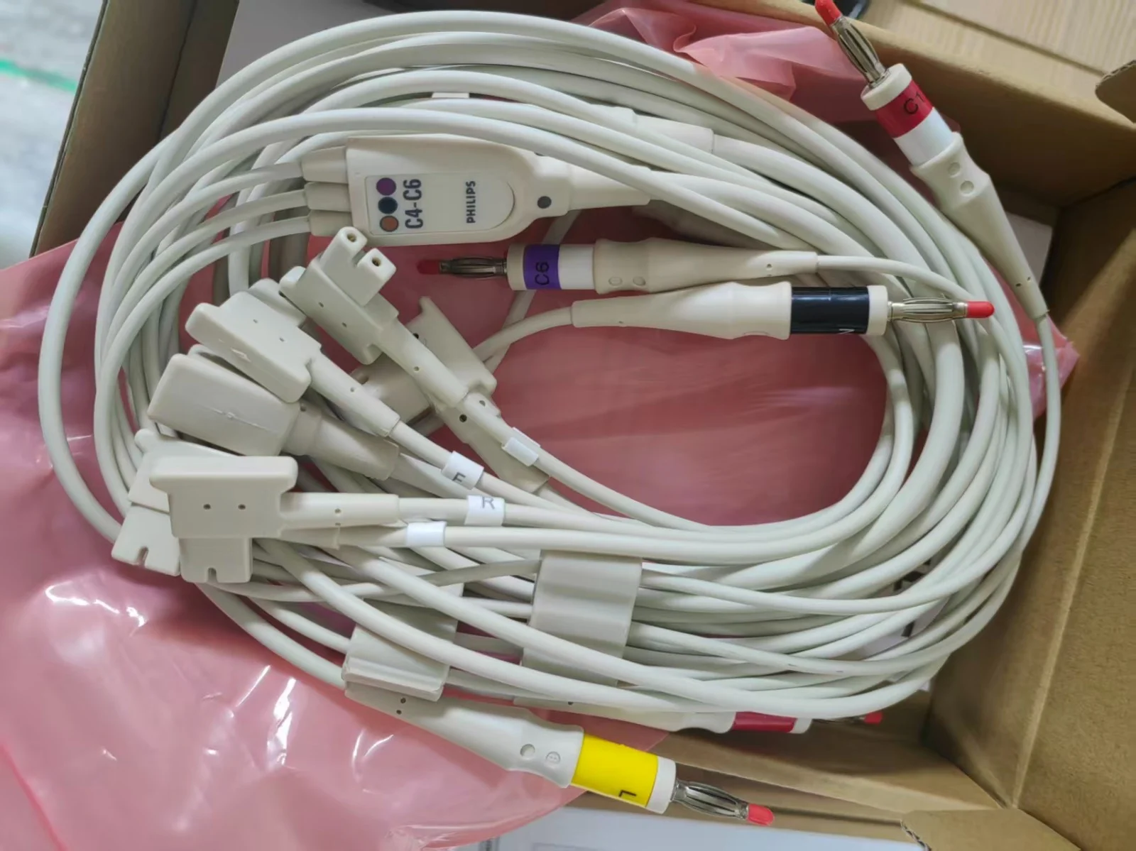 

Провода Phili EKG Banana4.0