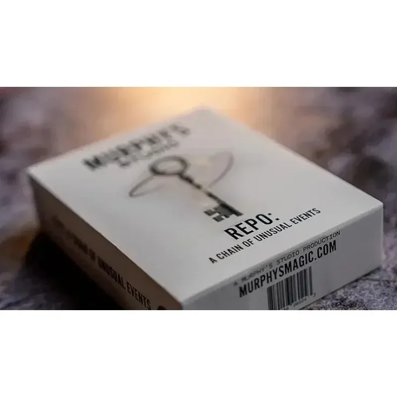 Repo: 특이한 사건의 체인 마술 트릭 공간을 통한 키 전송 클로즈업 환상 멘탈리즘 마기아 마술사 소품 특수 효과