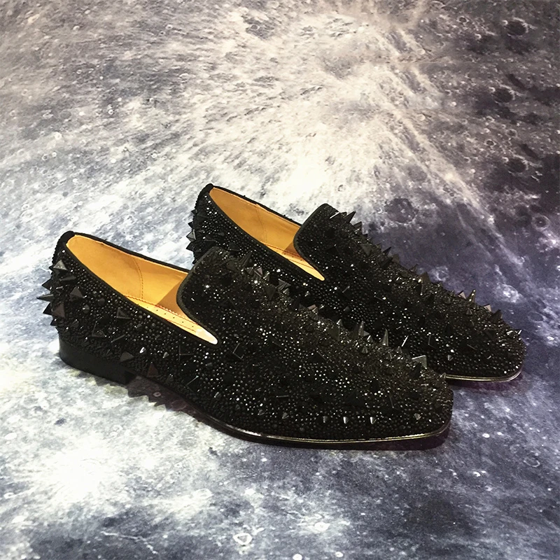 

2023 DYNJASONCGK Gold Black Silver Colors Rhinestone And Spike Men's Loafers Handmade Slip-On Suede Moccasin red bottom Shoes