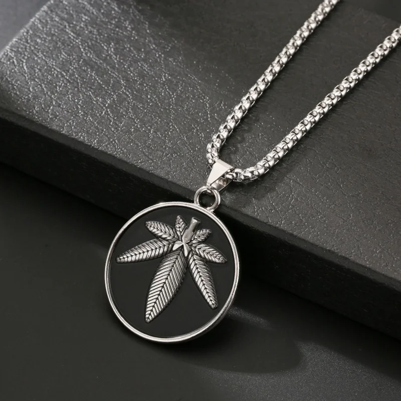 Sweater Chain Maple Leaf round Necklace Men's Street Hipster Hip Hop Light Luxury Personality Pendant Women's All-Match Accessor