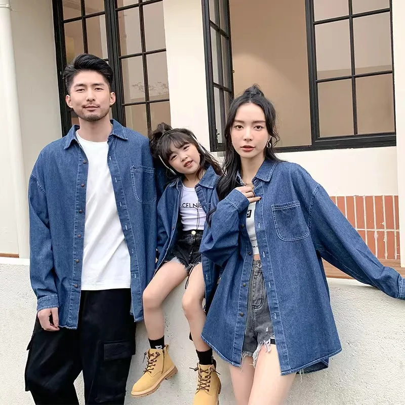 

2024 Family Look Denim Mother Daughter Matching Blouses Father Son Shirts Full Sleeve Daddy Mommy and Me Casual Coats Clothes