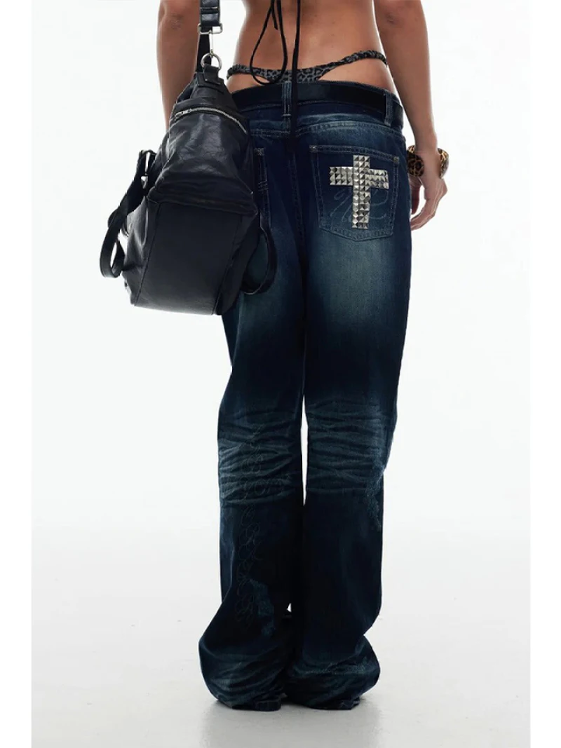 

Новинка 2026: Женские джинсы-клеш с высокой талией, темной стиркой, крестообразным принтом, карманами, эффектом потертости и широкими штанинами, в стиле стритвир