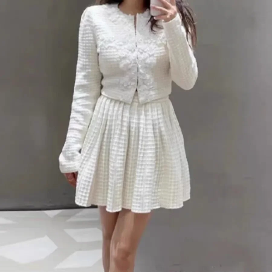 Early Spring New Solid Round Neck Lace Lace Knitted Belonging to+Waffle Pleated Half Skirt Short Skirt