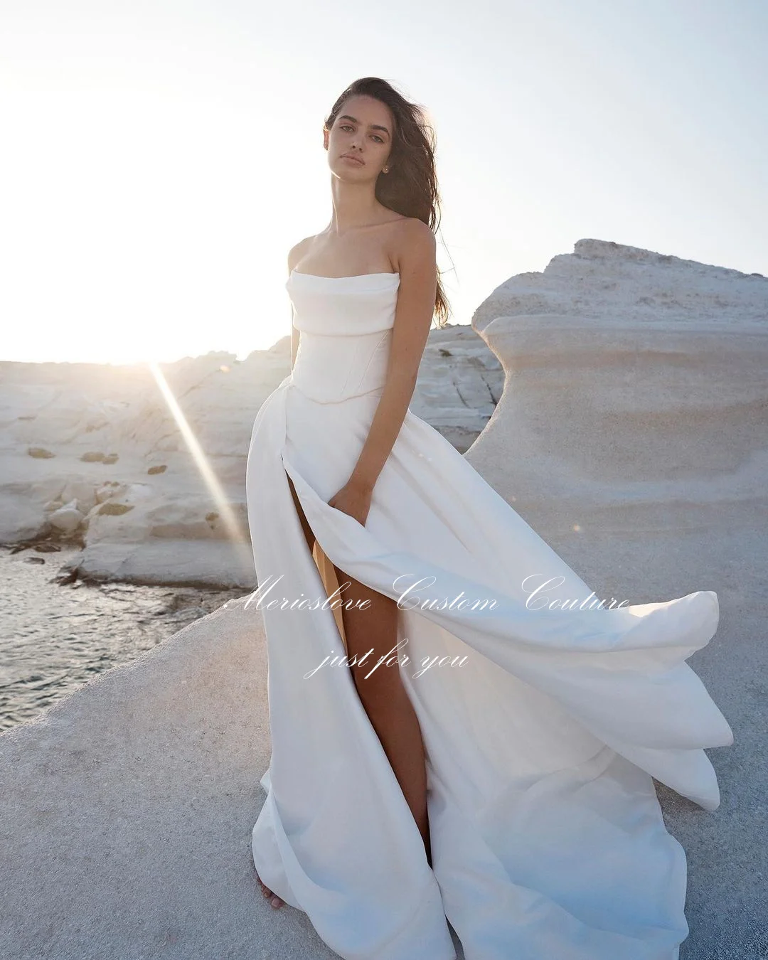 Merio slove einfache Brautkleider träger lose ärmellose Seite geteilt Strand Brautkleid minimalist ische Brautkleider