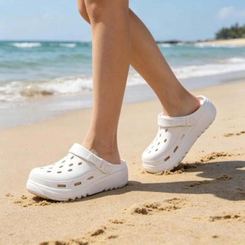 

Women and Men's Hole Shoes Summer Non-Slip Outdoor Sandals Closed Toe Shit Feeling Beach Slippers Thick Bottom Soft Bottom
