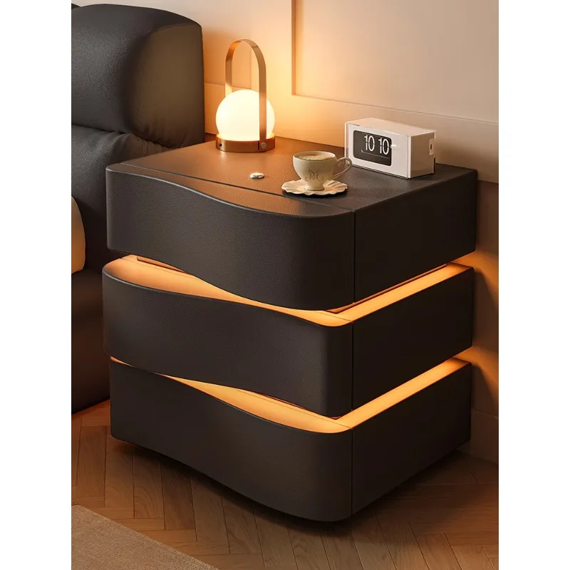 

The black bedside table exudes a luxurious and luxurious feel. In 2023, the new bedroom features three draws and a raised bedsid