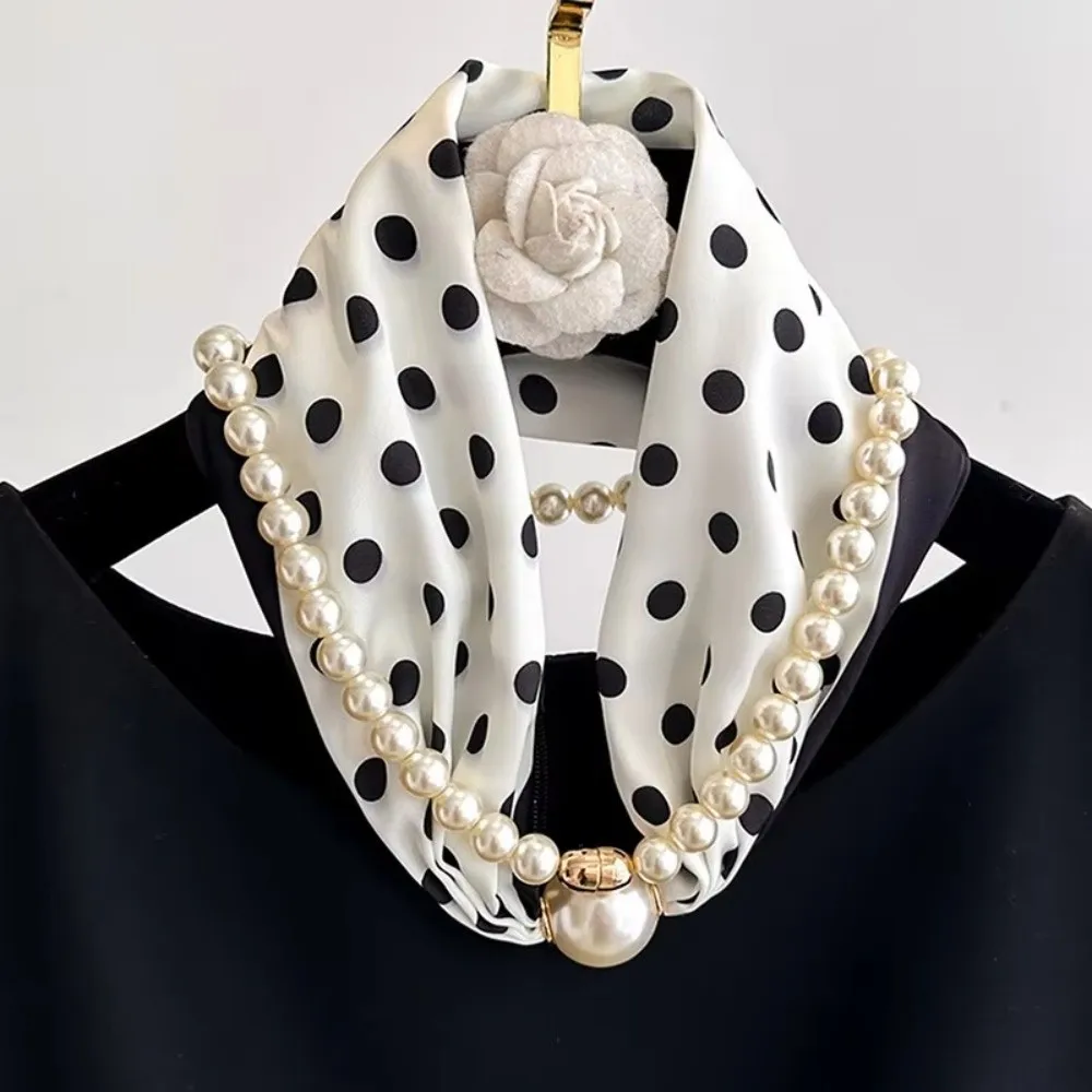 

Fashion Magnetic Buckle Neck Scarf with Pearls Chain Narrow Satin Scarf Soft Thin Neckerchief