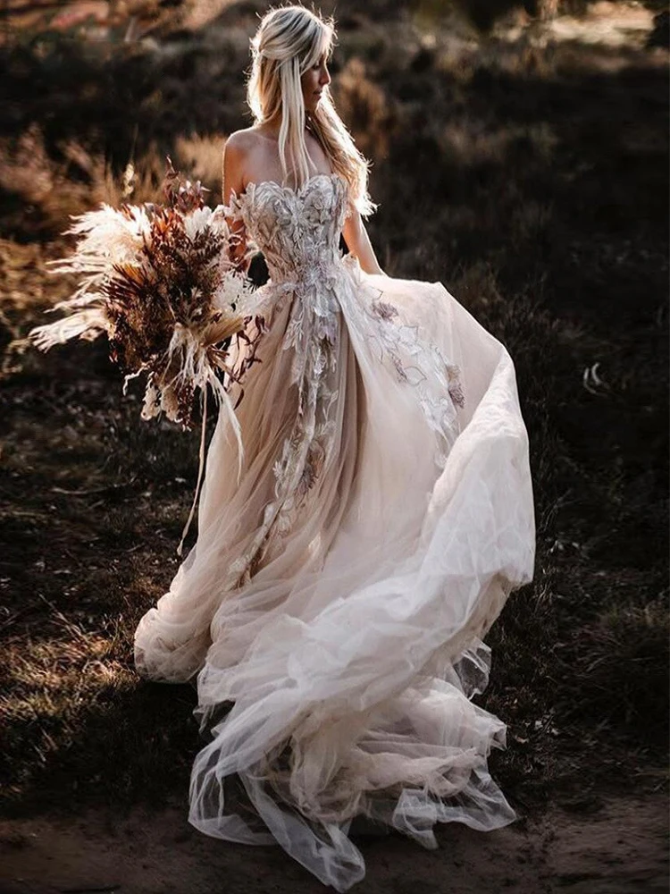 Robes de mariée Boho avec appliques florales, dentelle de campagne romantique, A-Line Off initié, patients Boho dos nu en tulle, quelle que soit la robe de mariée