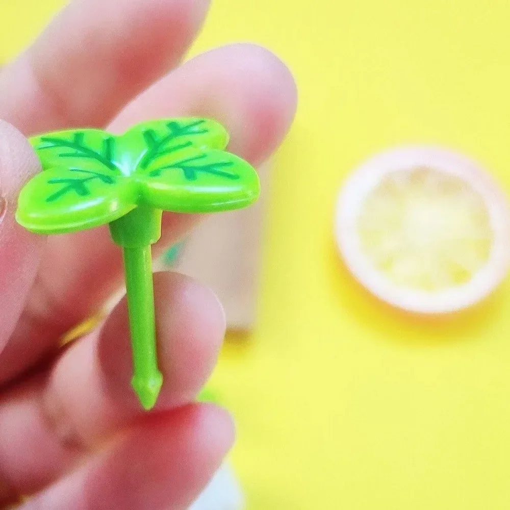 8Pcs Bento Box Mini Food Picks Reusable Kids Fruit Fork Toothpick Decoration Fruit Fork Decoration Mini Plant Pattern Toothpicks