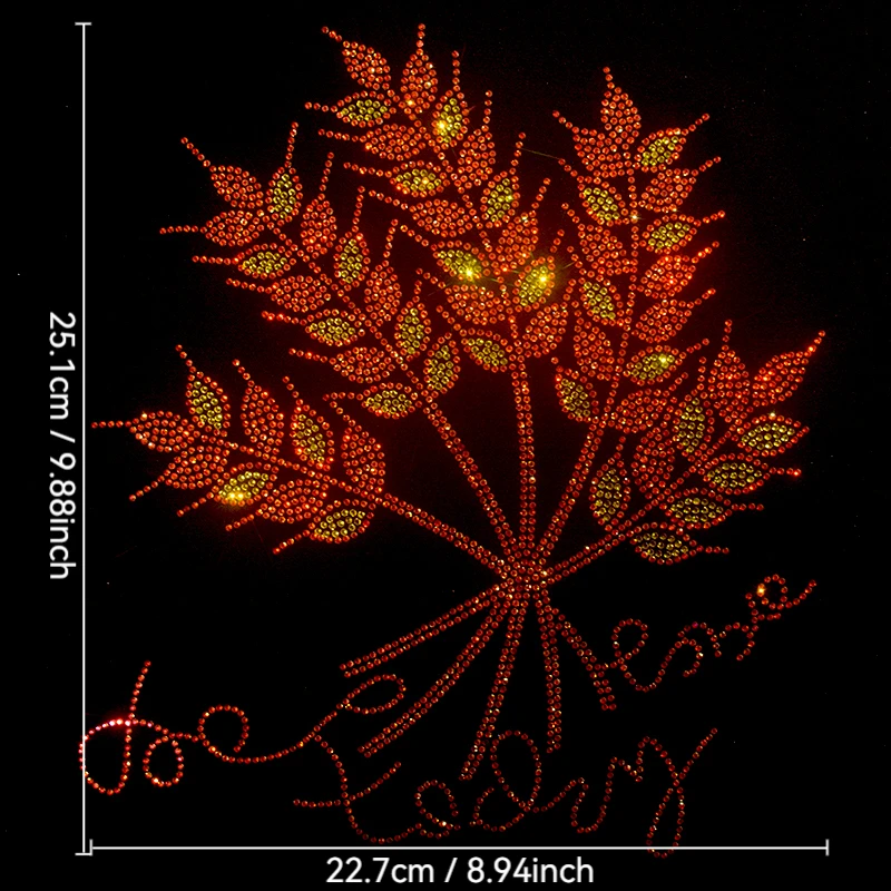 

Узоры пшеничных ушей со стразами на свитере, пальто, футболке и других аксессуарах для одежды в модной большой нашивке.