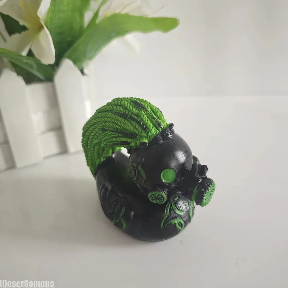 Green Hair Duck Figurine Creative Resin Rocker Duck Sculpture Cartoon Cool Desk Animal Figurine Collectibles For Home Decor