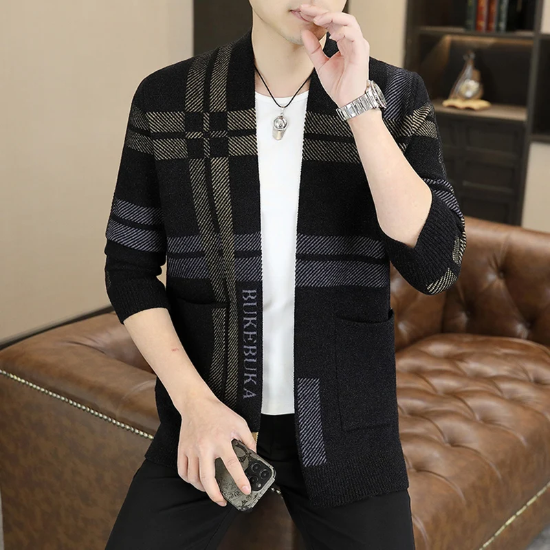 

Новый молодежный вязаный кардиган в полоску 2024 года, высококачественный свитер для мужчин, весна-осень, повседневный, модный, городской стиль