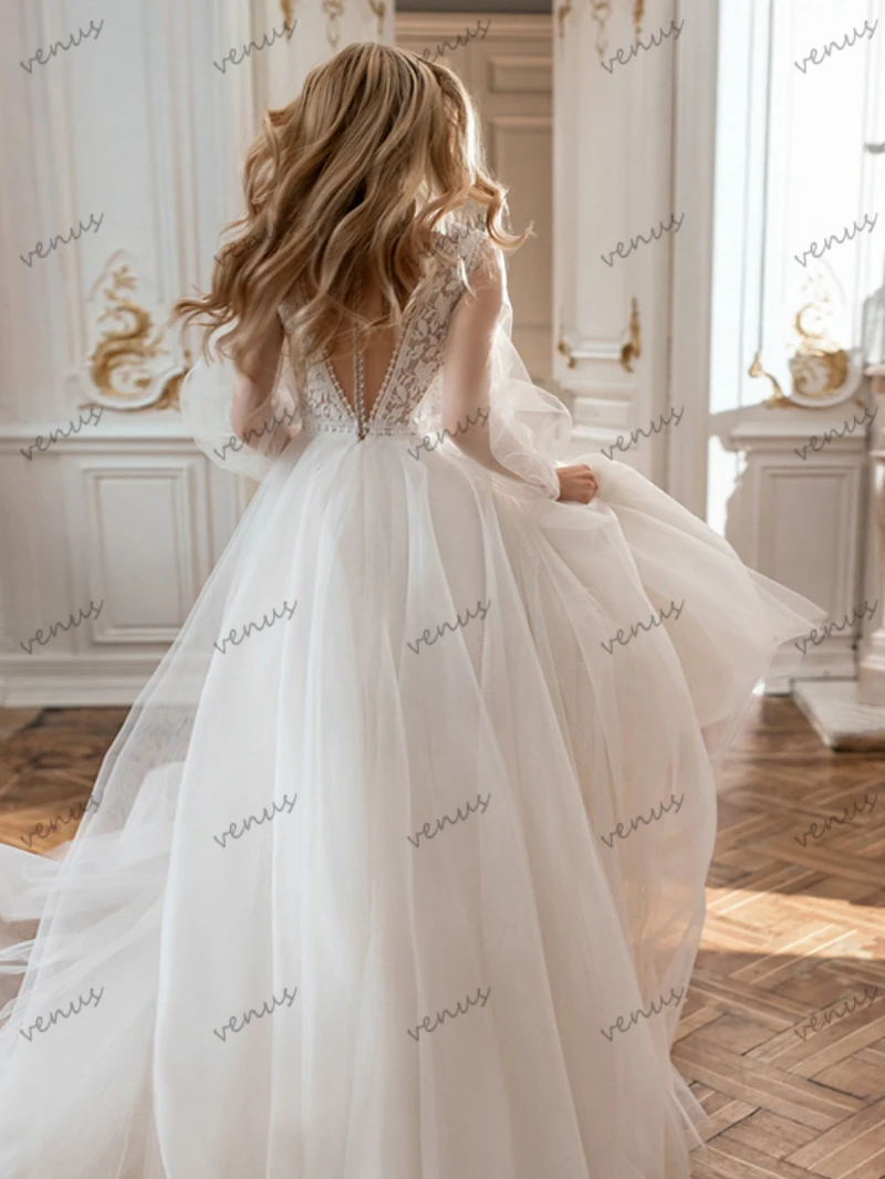 Classic Wedding Dresses A-Line Tulle Tiered Bridal Gowns Lace Appliques Full Sleeves Backless Robes For Bride Vestidos De Novia