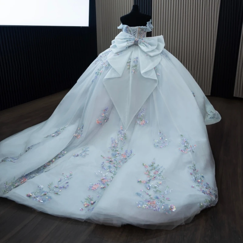 السماء الزرقاء لامعة فساتين Quinceanera قبالة الكتف الترتر زين الدانتيل الخرز القوس مشد تول حفلة عيد ميلاد الحلو 16 فستان