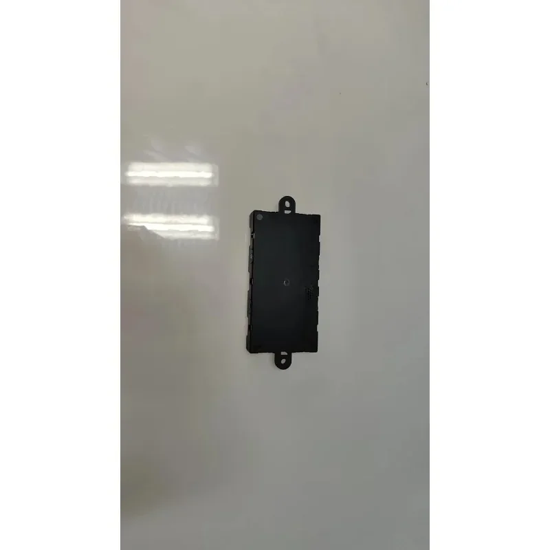 

Spotlight Volkswagen Golf Air Conditioning Control Unit Model L5WD 907 007 H