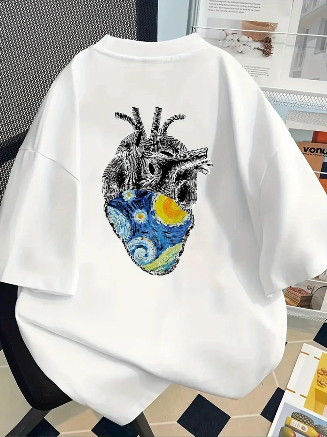 Men and Women Van Gogh Starry Night T-Shirt Heart-Shaped Canvas Art Print Tee Crew Neck Casual Everyday Top Men Clothing