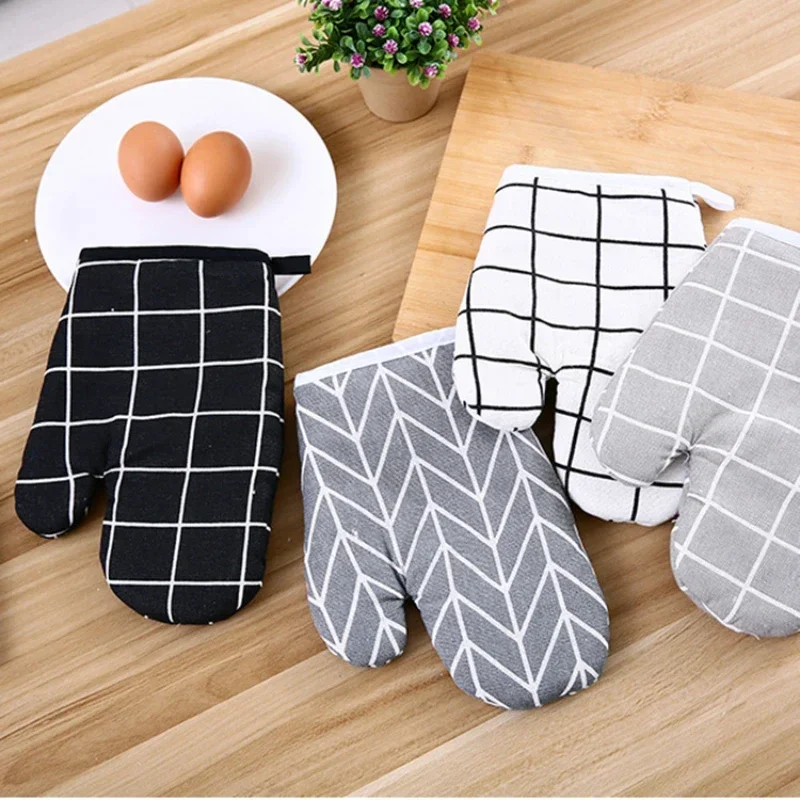 2 pieces of heat-insulating gloves, heat-resistant microwave gloves, and high-temperature resistant kitchen and oven gloves for