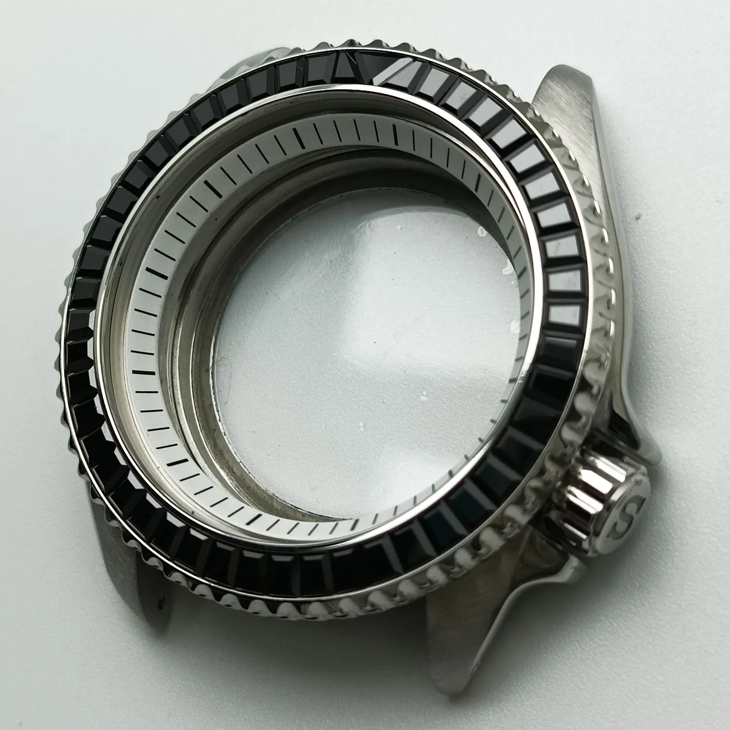 42 มม.อัญมณี BEZEL 007 กันน้ําสําหรับ NH Movement 35 36 การเคลื่อนไหว Sapphire คริสตัลอัญมณีกรณี