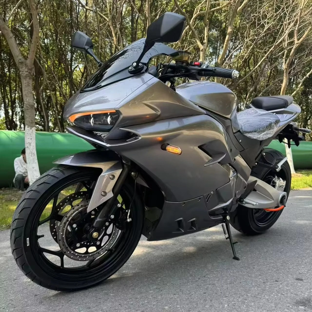 Calico Brand Factory Direct Sales of Electric Motorcycles with Wheels/central Motors,