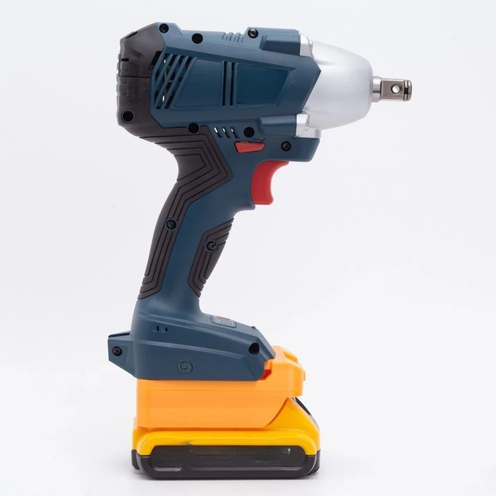 

Адаптер-преобразователь для литиевых аккумуляторов Dewalt 18V 20V в инструменты Bosch 18V (инструменты и аккумуляторы в комплект не входят)