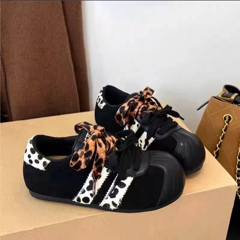Picture 3: Girls' Retro Leopard Print Sneakers - Casual Lace-Up Kids' Fashion Shoes for Daily Wear Comfort Children Sneakers for Girls Boys