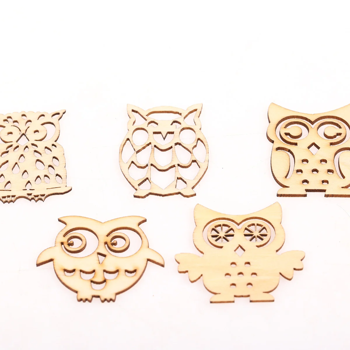 

10pcs Wooden Owl-Shaped Slices Natural Wood Cutouts For Craft Diy Scrapbooking Hollow Carved Woodcraft Ornament Handicraft