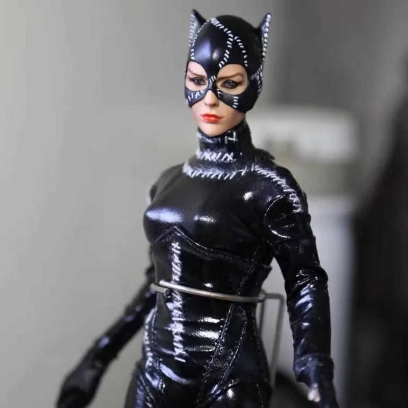 

Original Genuine KUMIK KMF022 1/6 Scale Collectible Batman 92 Cat Girl 12 inch Female Solider Moveable Action Figure Model Toys