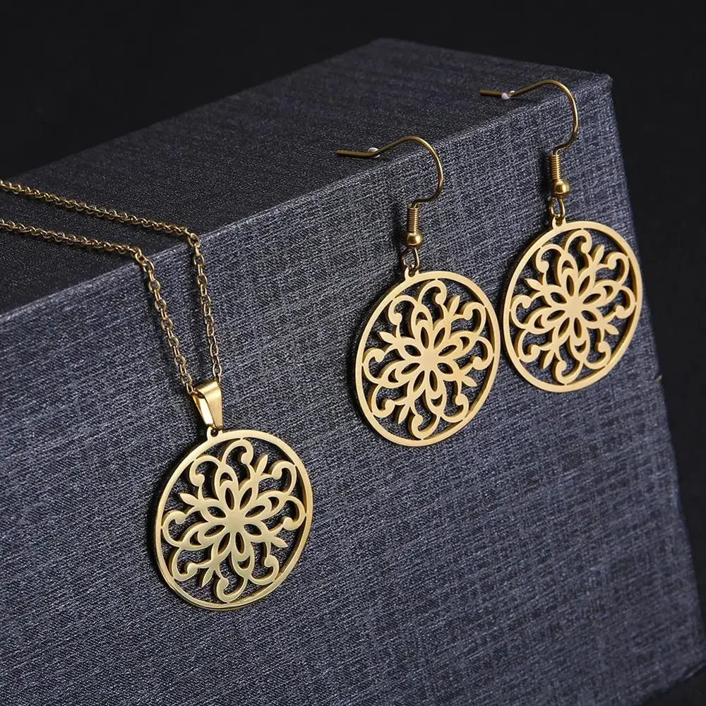 Skyrim Vintage Flower Round Pendant Necklace Drop Earring Jewelry Set Boho Stainless steel Gold Color Necklaces Gift for Women