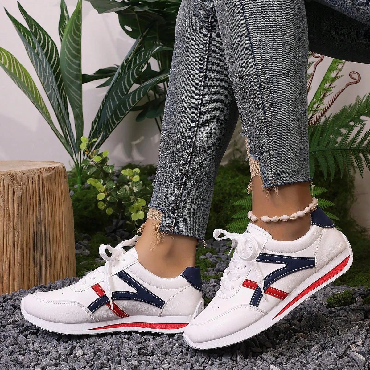 Women Sneakers New Fashion Comfort Sneakers Women All-match Lightweight Casual Running Shoes for Women Outdoor Designer Shoes